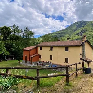 Casa vacanze La Casina Rossa Della Fornace, Cutigliano